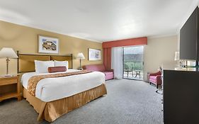 Best Western Plus Arroyo Roble Hotel & Creekside Villas