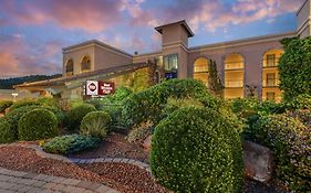 Best Western Plus Arroyo Roble Hotel & Creekside Villas